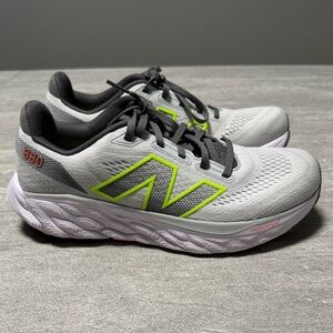 New Balance Women's Fresh Foam X 880v14 R Running Shoe Size 8.5 Gray